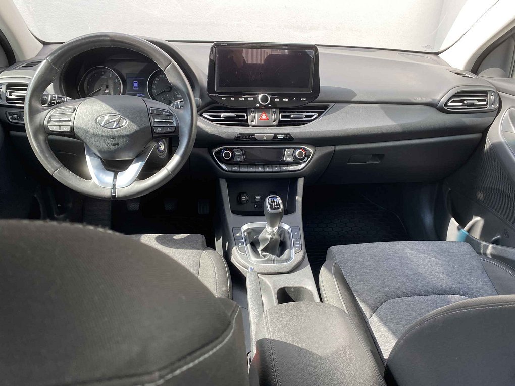 Hyundai I30 1.5 DPi Smart