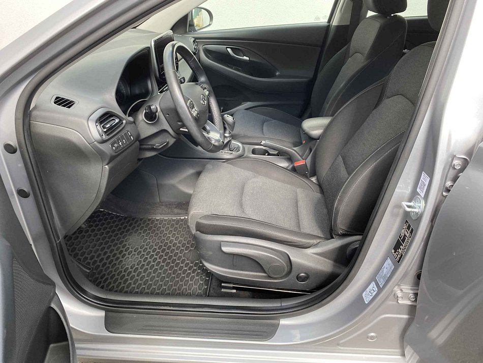 Hyundai I30 1.5 DPi Smart