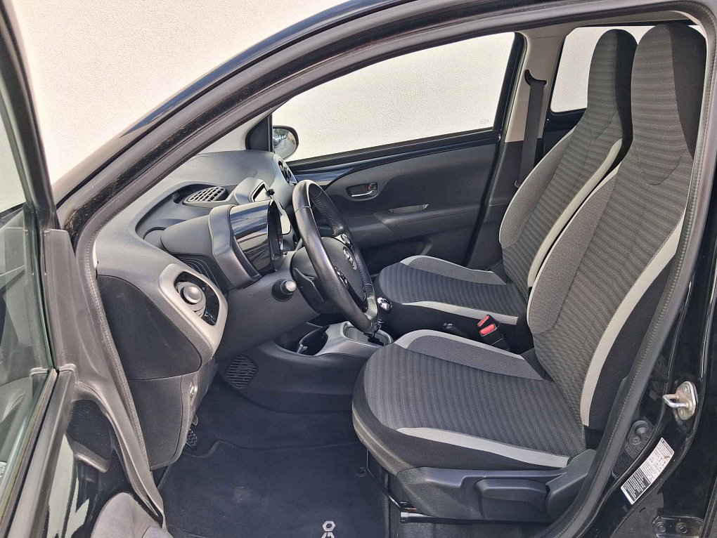 Toyota Aygo 1.0VVT-i X-play