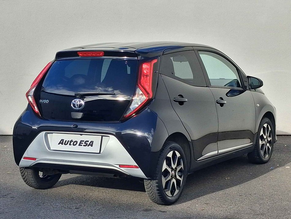 Toyota Aygo 1.0VVT-i X-play