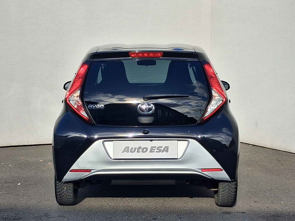 Toyota Aygo 1.0VVT-i X-play