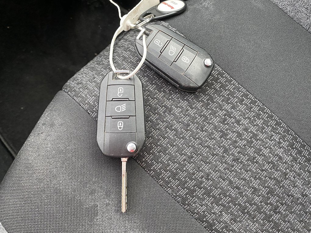 Peugeot 3008 1.5 HDi Active