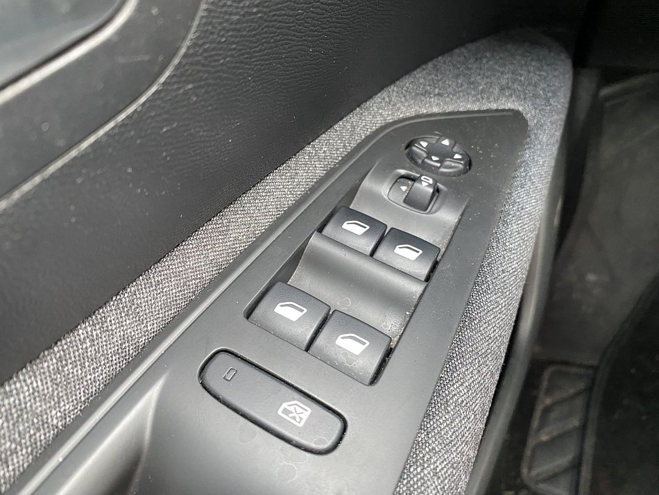 Peugeot 3008 1.5 HDi Active
