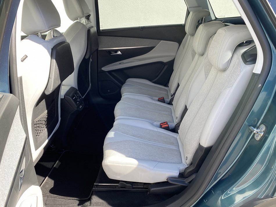Peugeot 5008 1.5 HDi Allure 7míst