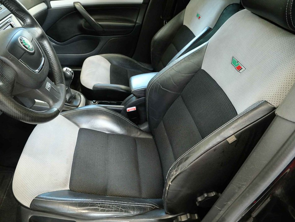 Škoda Octavia II 2.0 TFSi RS