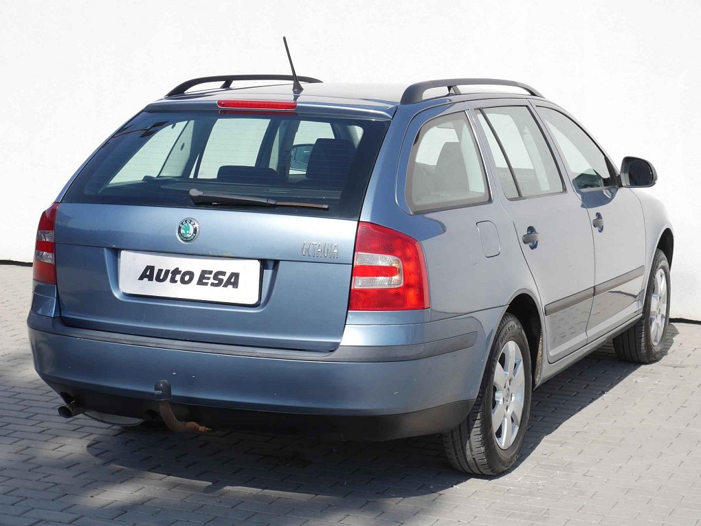 Škoda Octavia II 1.6 MPi Active