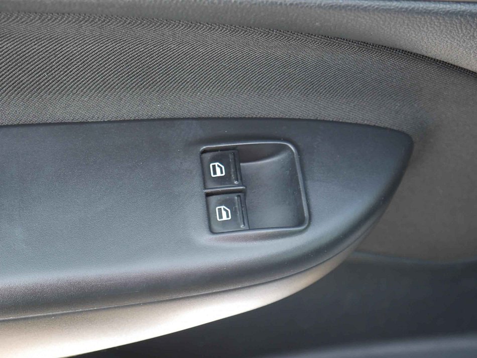 Škoda Octavia II 1.6 MPi Active