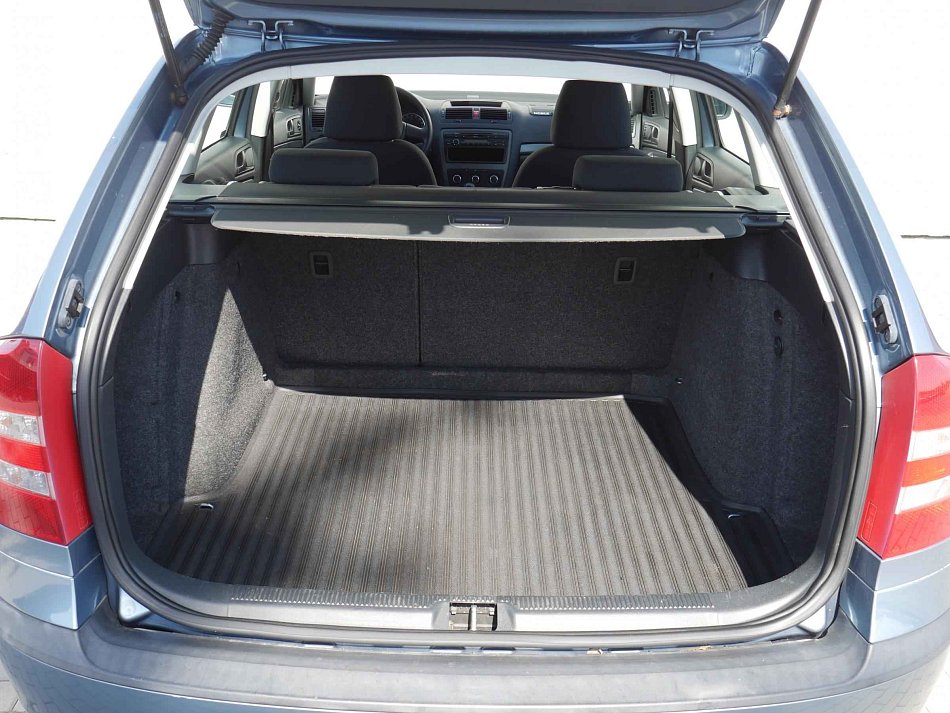Škoda Octavia II 1.6 MPi Active