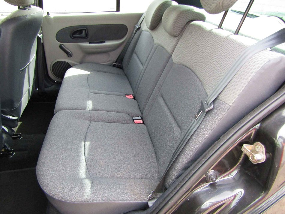 Renault Clio 1.2 i 
