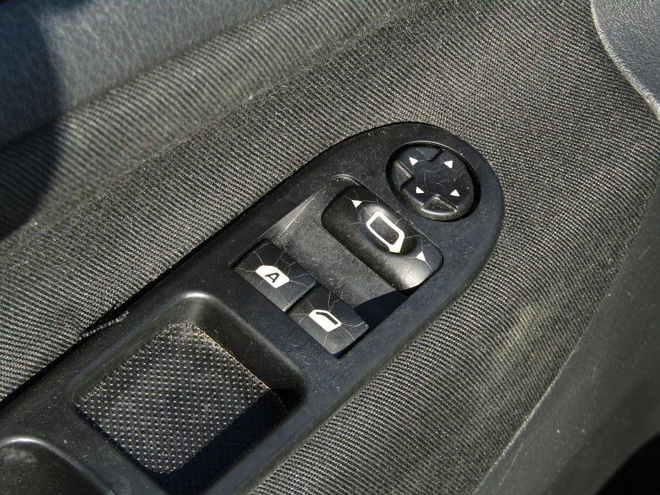 Peugeot 207 1.4i 