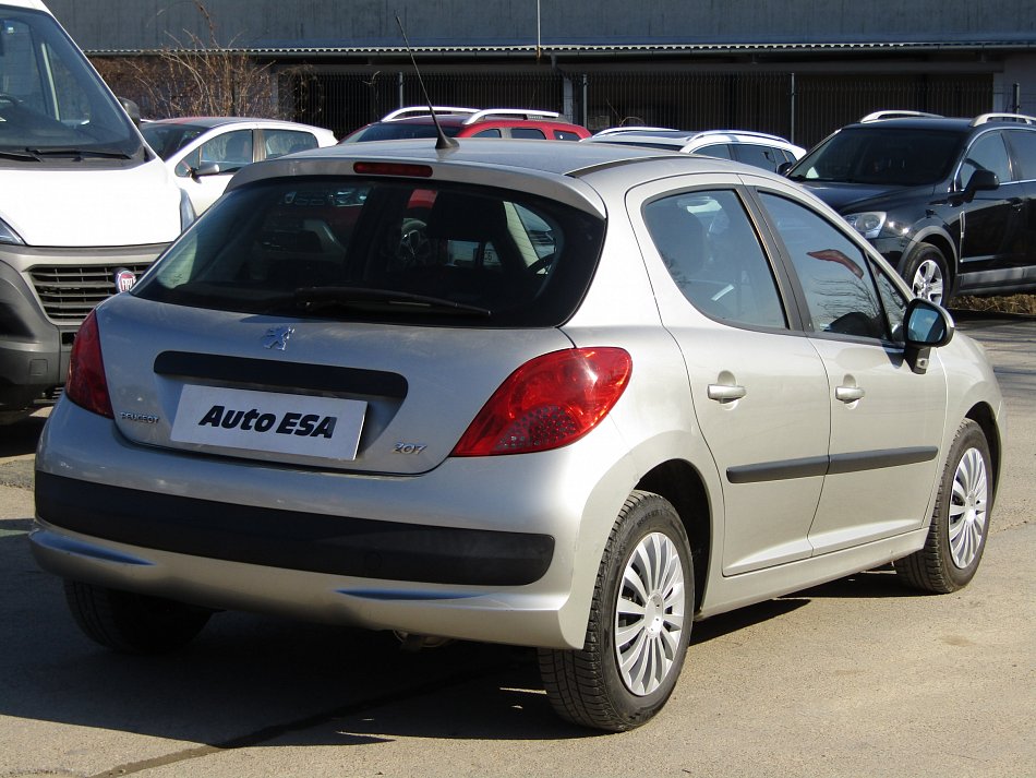 Peugeot 207 1.4i 