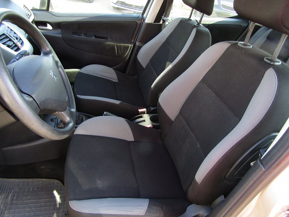Peugeot 207 1.4i 