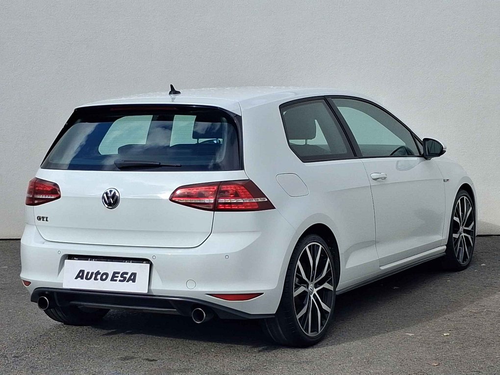 Volkswagen Golf 2.0 TSi GTi
