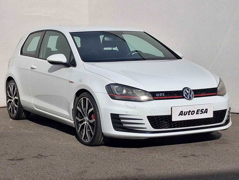 Volkswagen Golf 2.0 TSi GTi