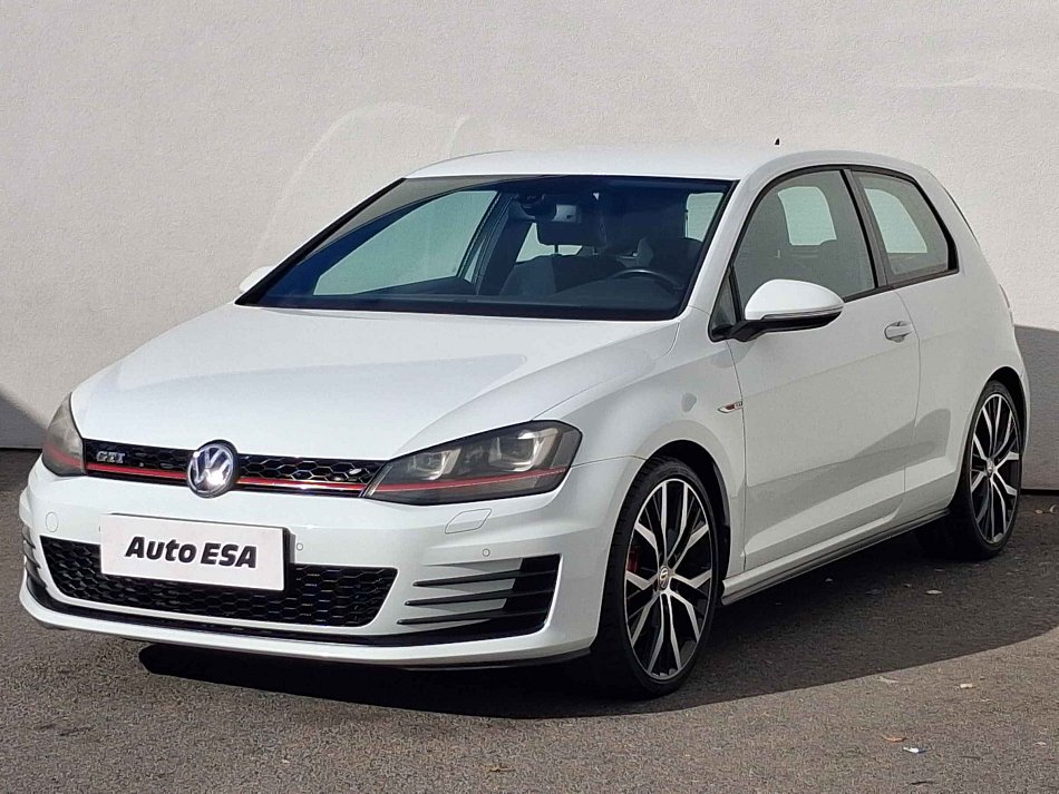 Volkswagen Golf 2.0 TSi GTi