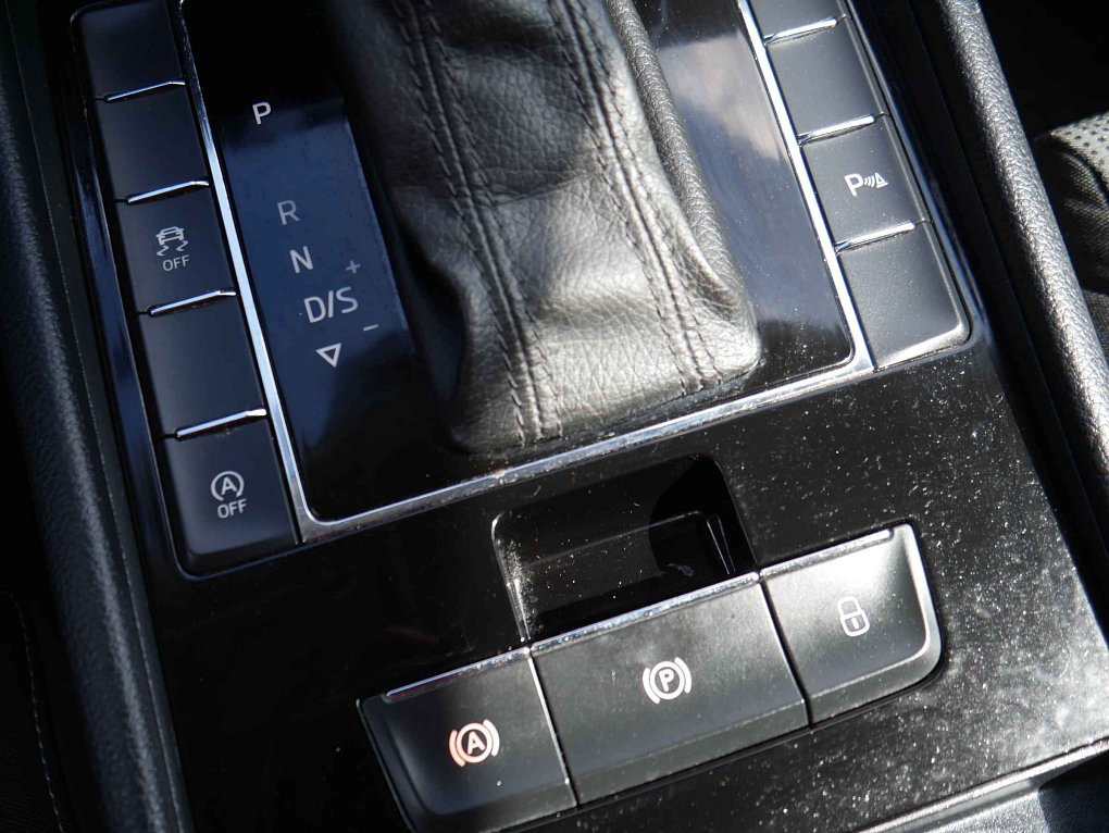 Škoda Superb III 2.0TDi Ambition 4x4