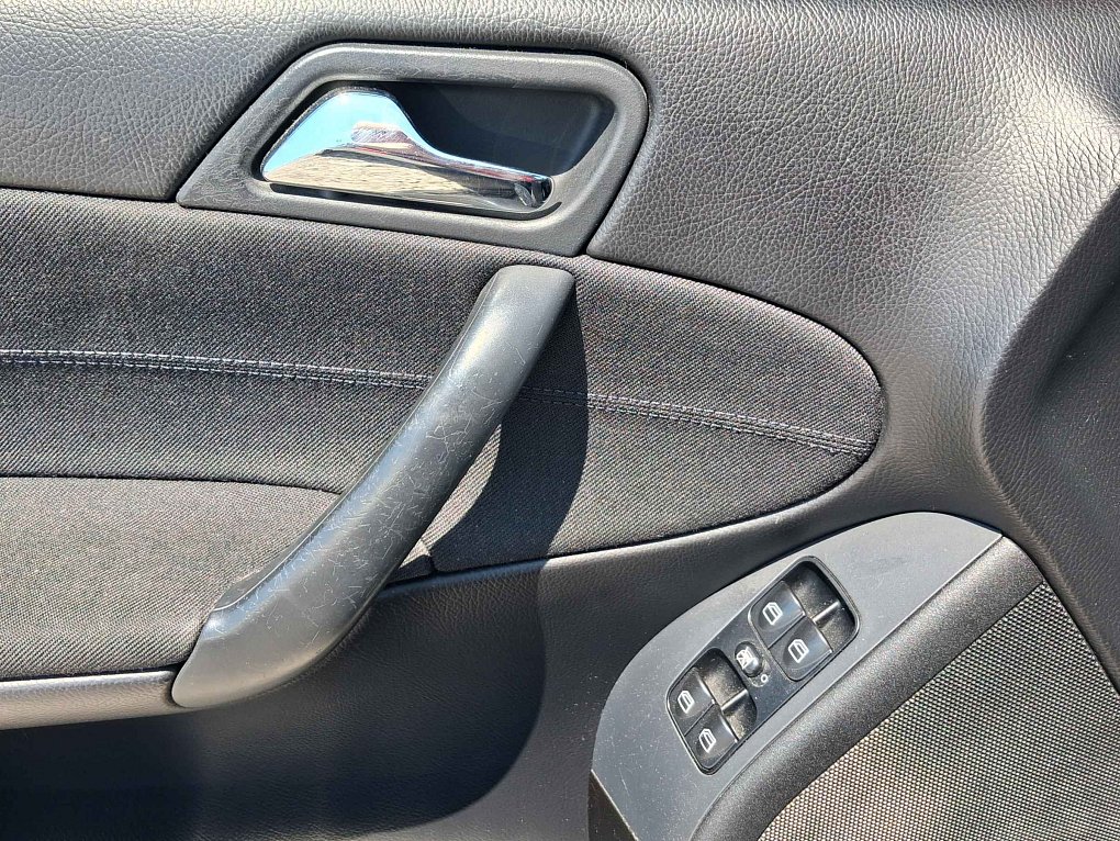Mercedes-Benz Třída C 1.8i 