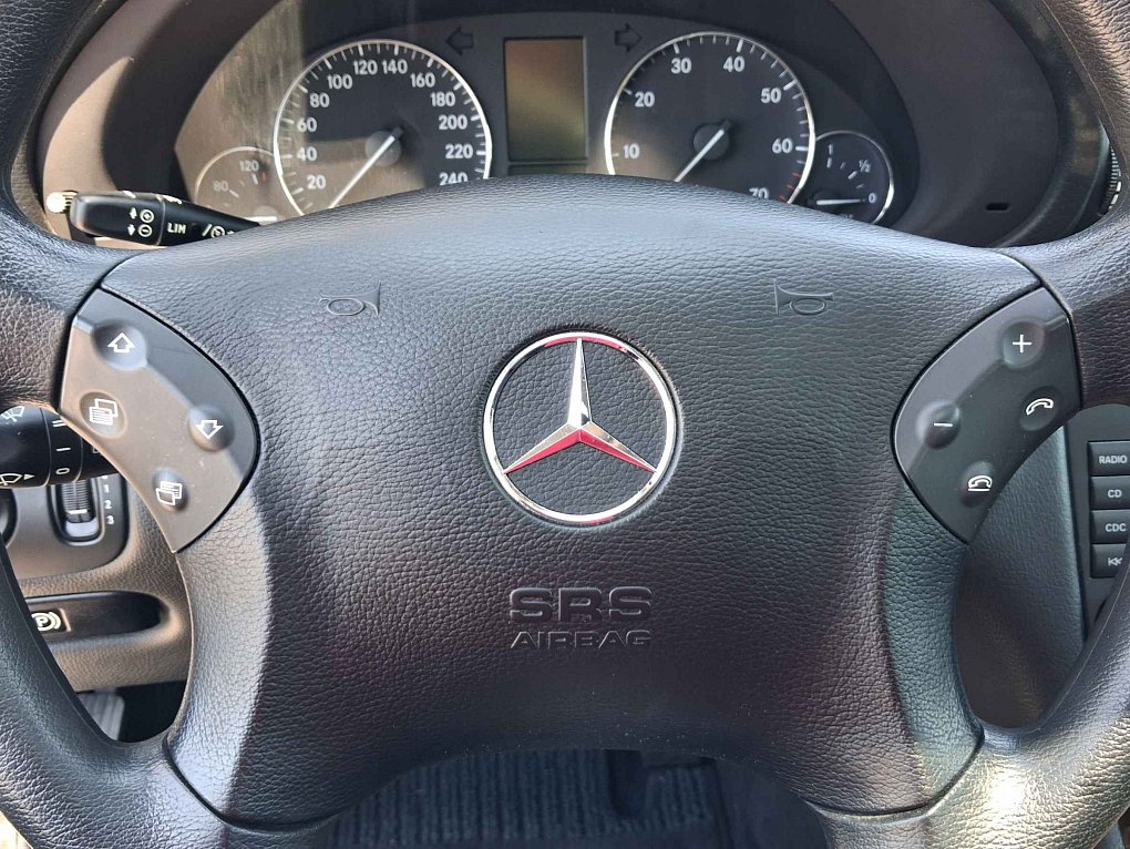 Mercedes-Benz Třída C 1.8i 