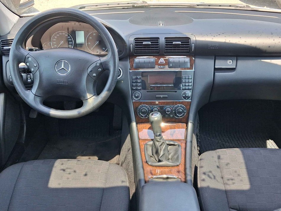 Mercedes-Benz Třída C 1.8i 
