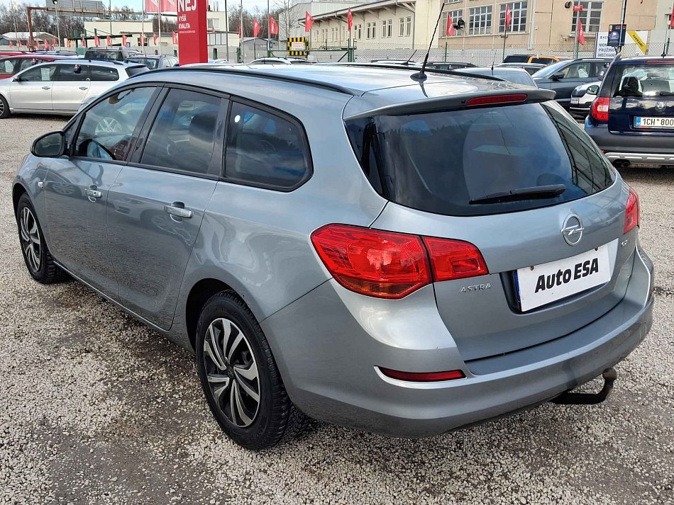 Opel Astra 1.7CDTi 