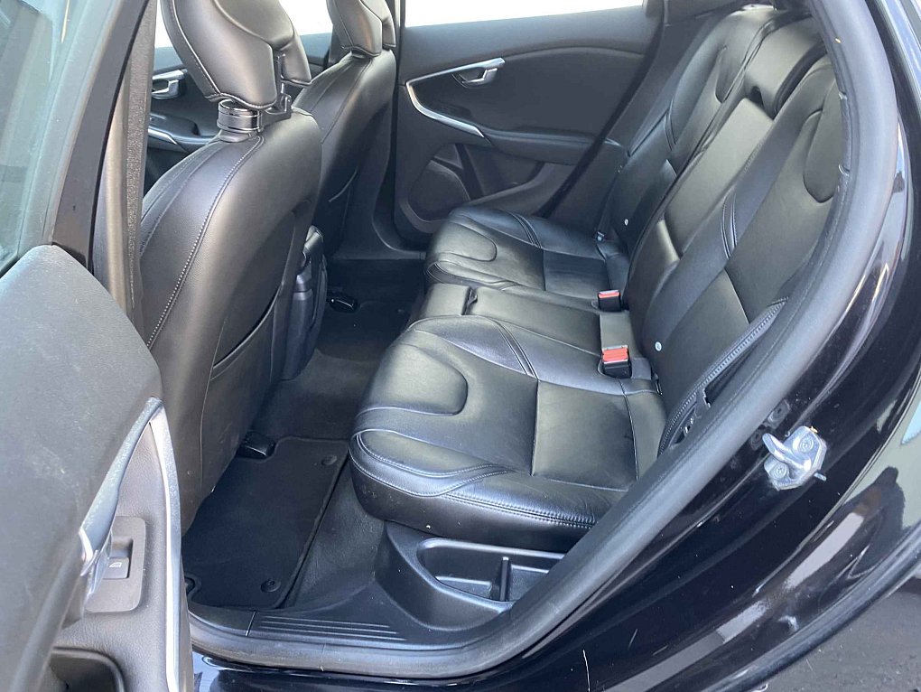 Volvo V40 2.0 D2 