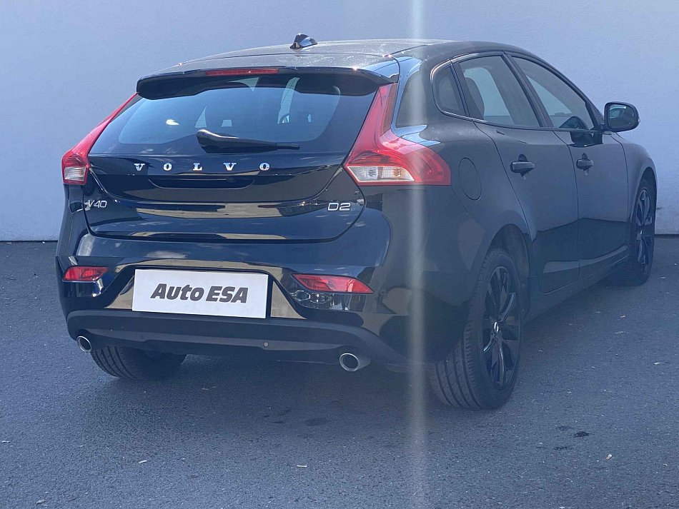 Volvo V40 2.0 D2 