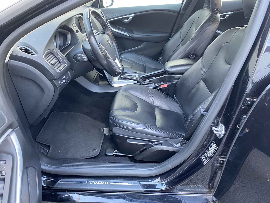Volvo V40 2.0 D2 