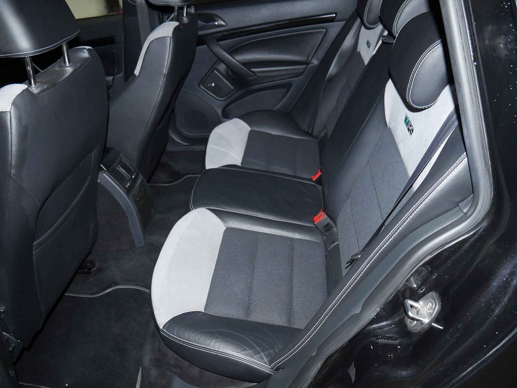Škoda Octavia II 2.0 TDi RS