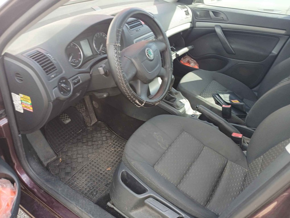 Škoda Octavia II 1.6 MPi 