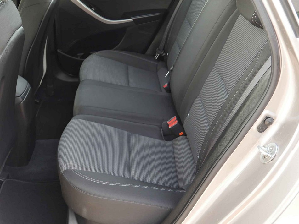 Hyundai I30 1.6 GDi 