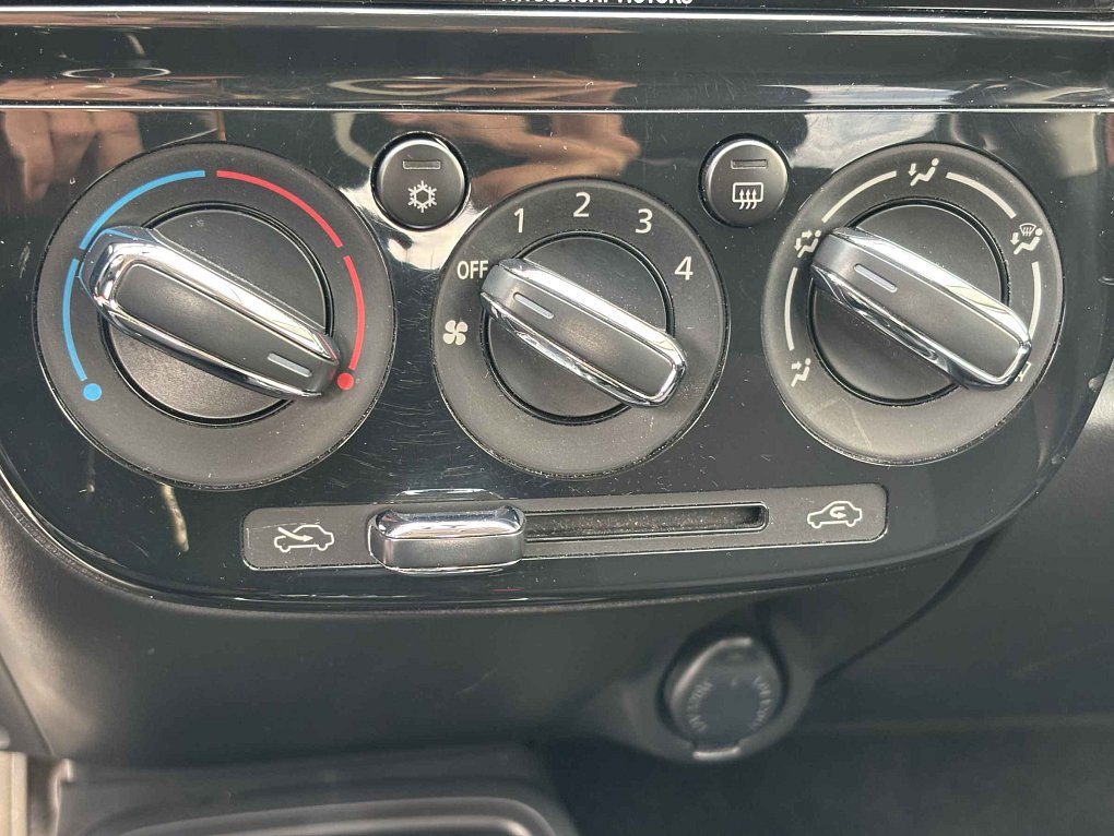 Mitsubishi Space Star 1.2i Edition
