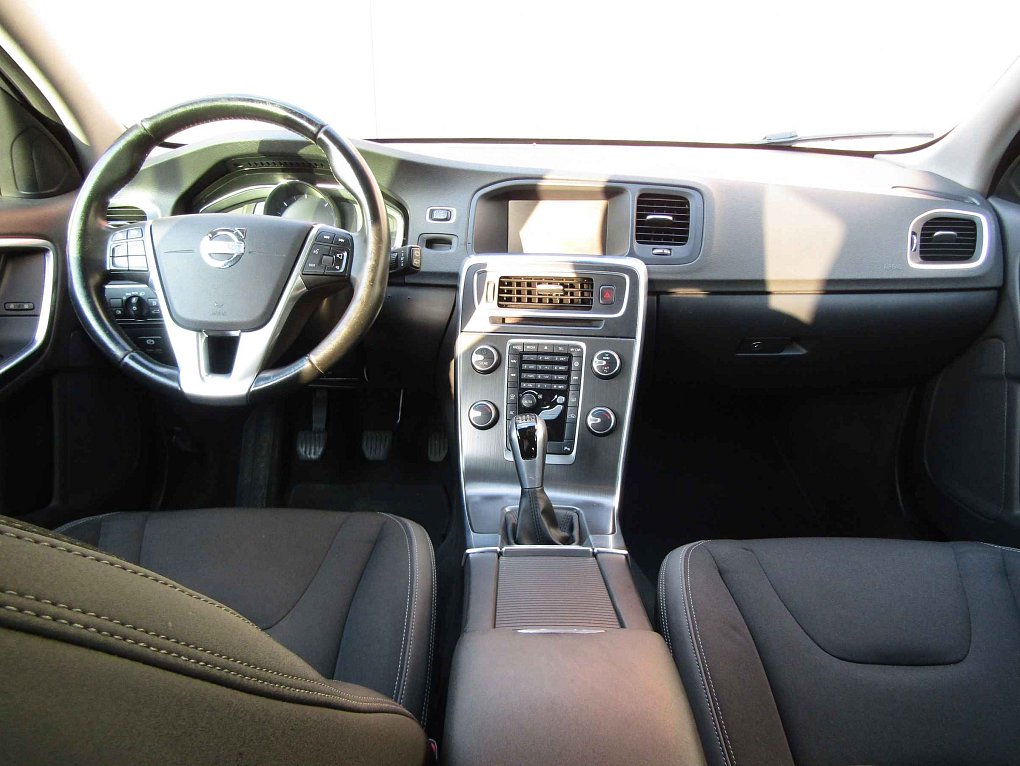 Volvo V60 2.0 D 