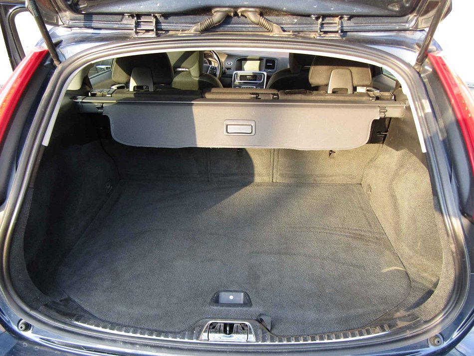 Volvo V60 2.0 D 