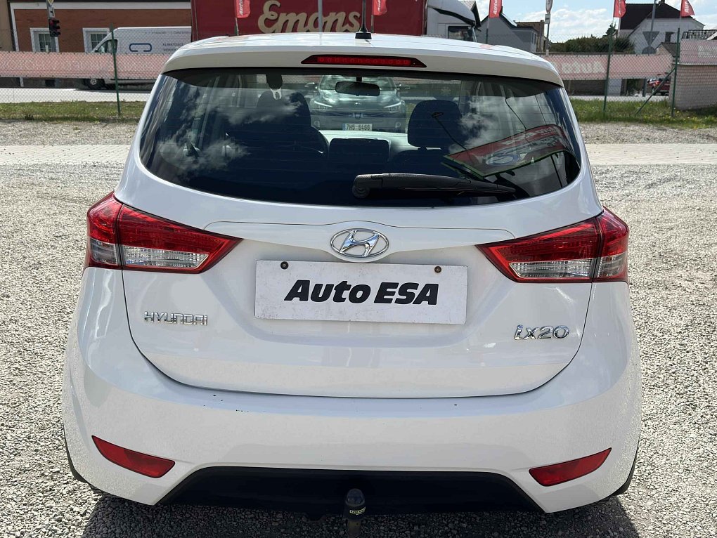 Hyundai Ix20 1.6i 