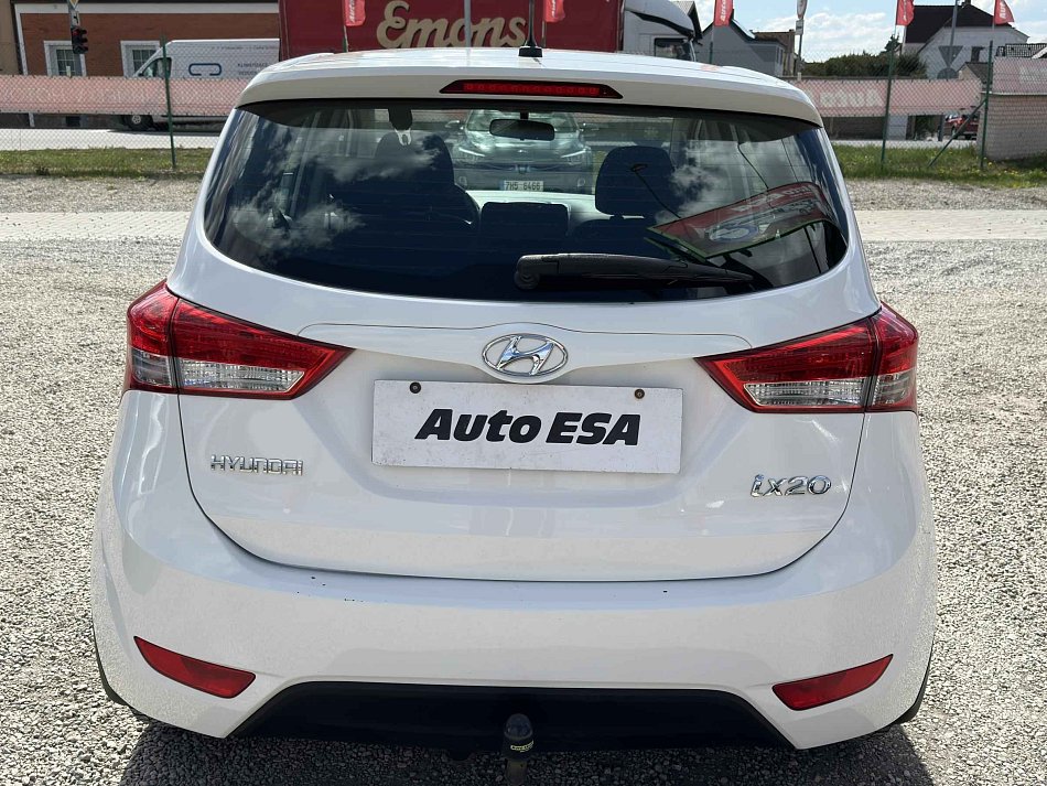 Hyundai Ix20 1.6i 