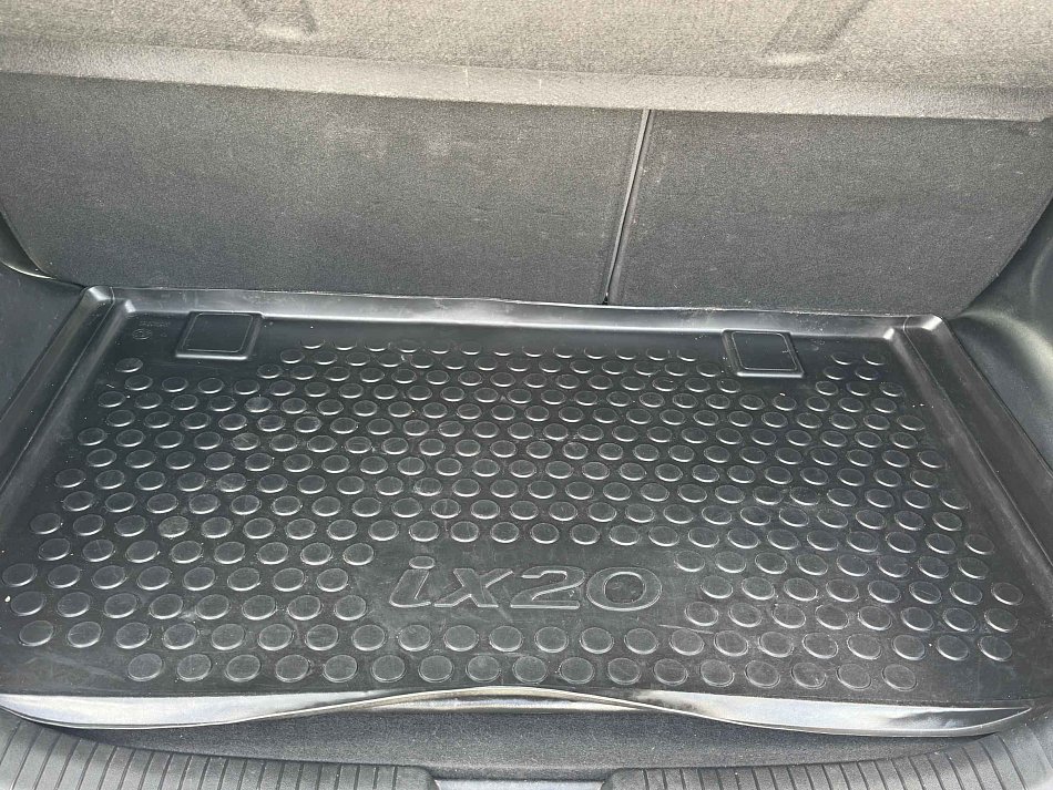 Hyundai Ix20 1.6i 