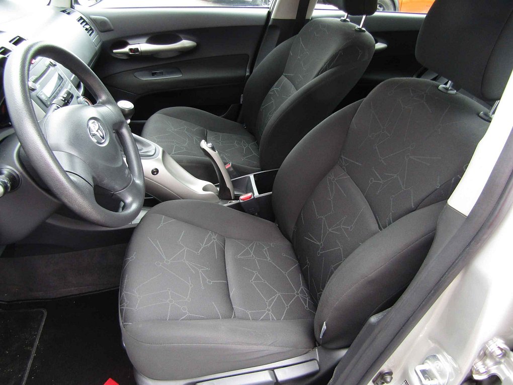 Toyota Auris 1.3 VVT-i 