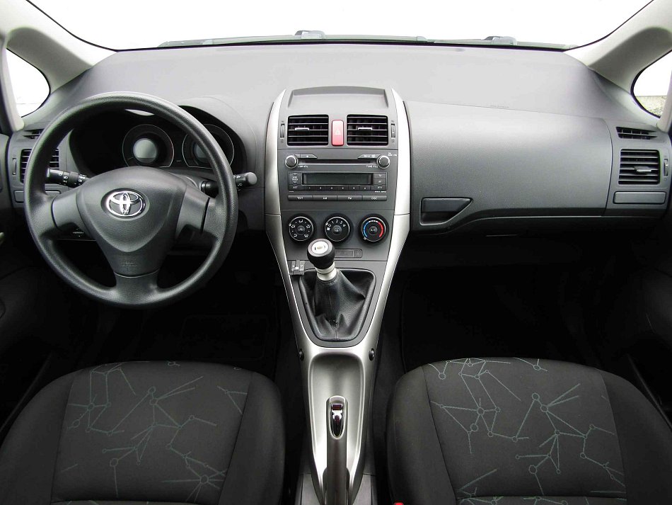 Toyota Auris 1.3 VVT-i 