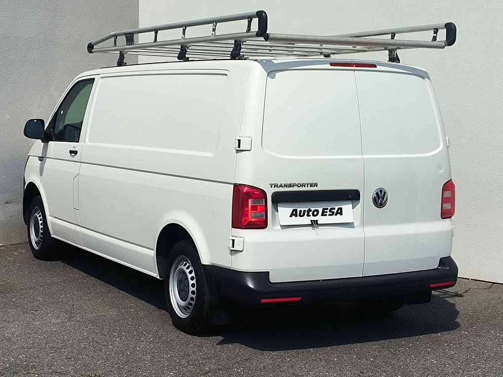Volkswagen Transporter 2.0TDi  L2H1