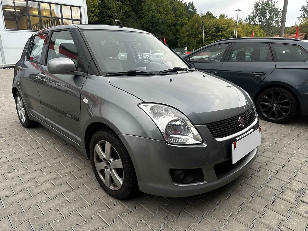 Suzuki Swift 1.3i 