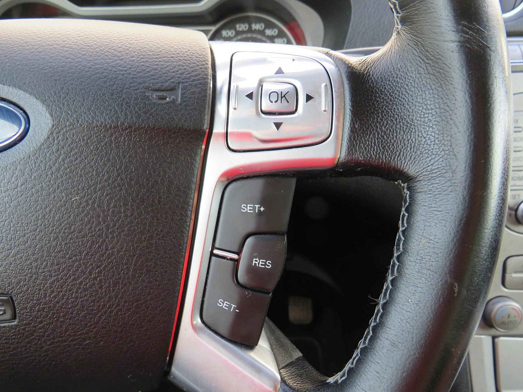 Ford Galaxy 2.0i 