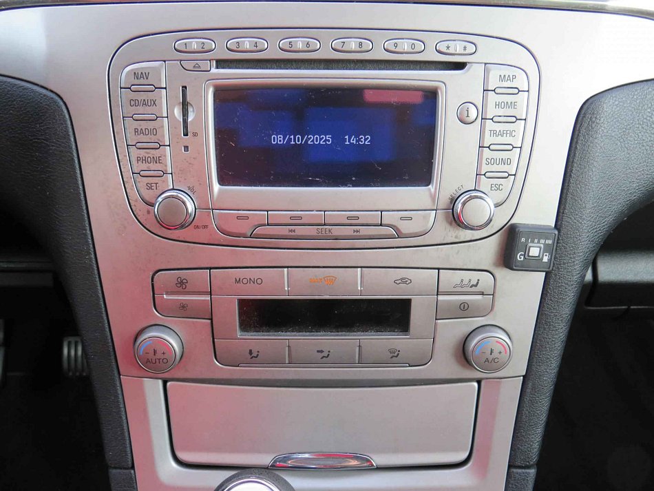 Ford Galaxy 2.0i 