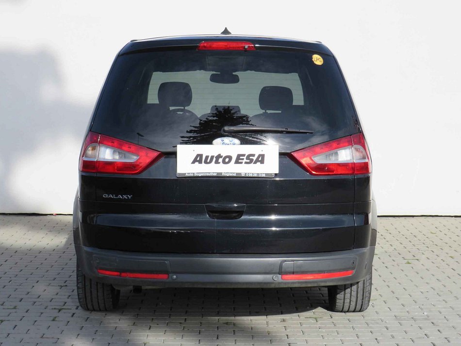 Ford Galaxy 2.0i 