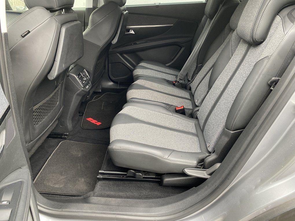 Peugeot 5008 1.2PT Allure