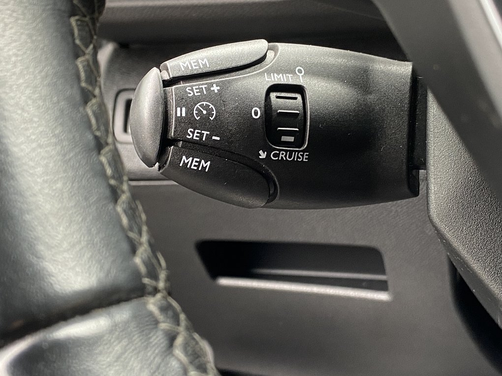 Peugeot 5008 1.2PT Allure