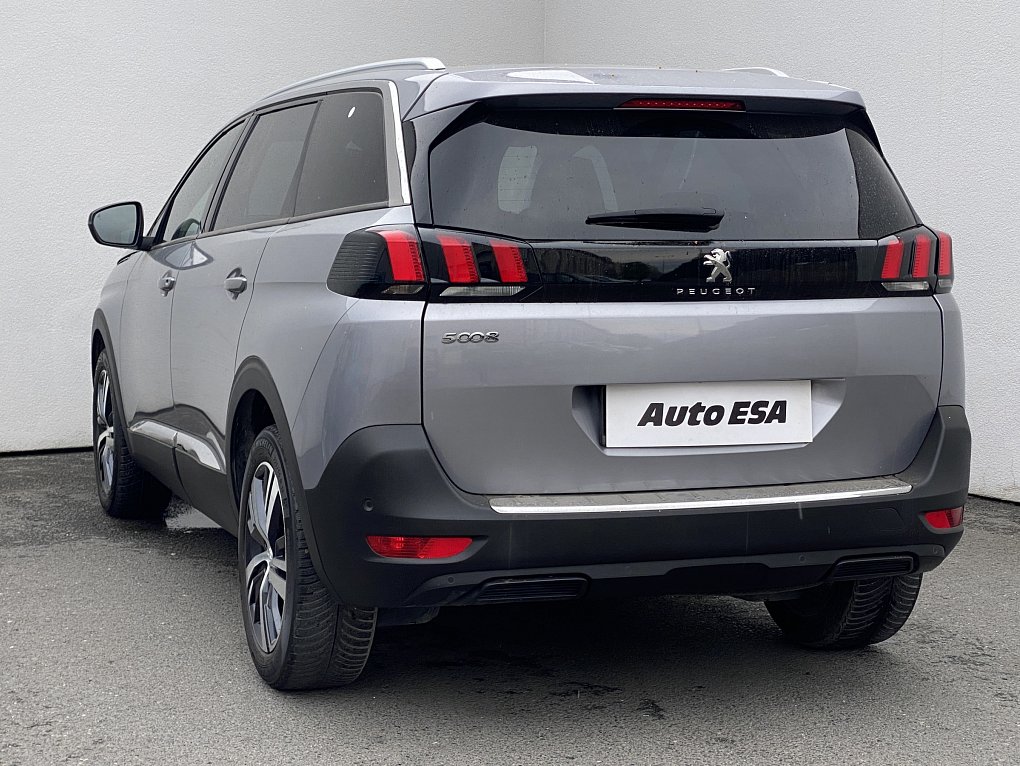 Peugeot 5008 1.2PT Allure