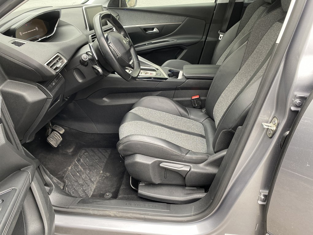 Peugeot 5008 1.2PT Allure