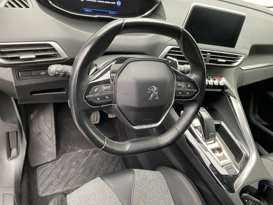 Peugeot 5008 1.2PT Allure