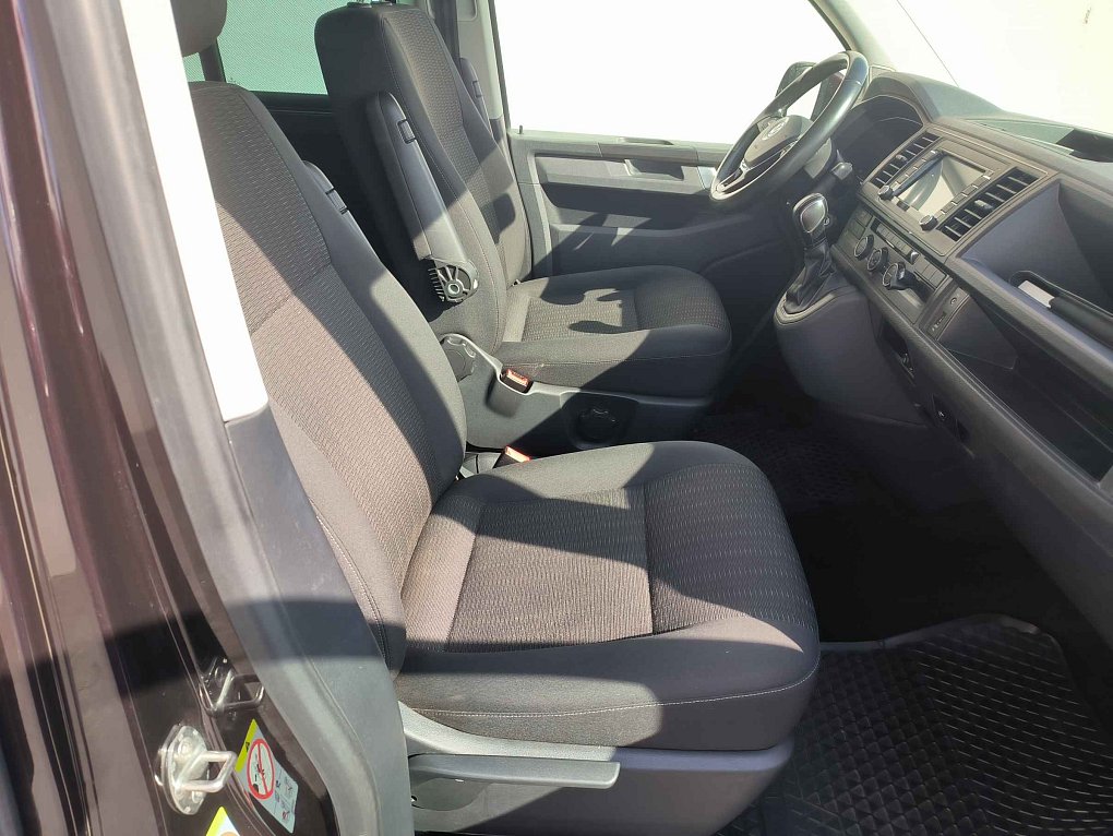 Volkswagen Caravelle 2.0TDi  L2 8míst