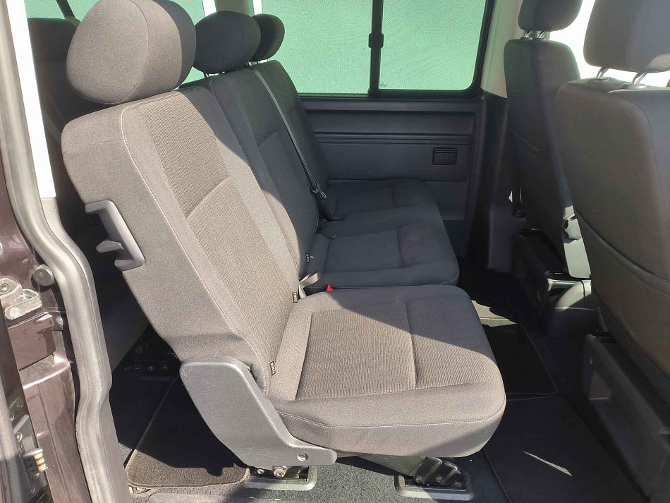 Volkswagen Caravelle 2.0TDi  L2 8míst